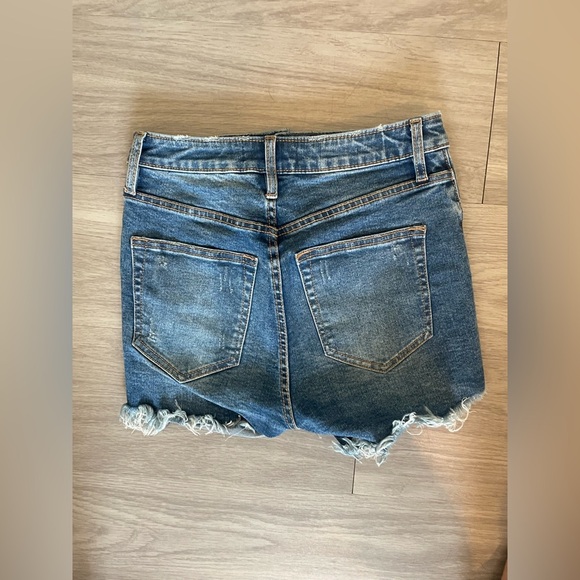 Free people we the free high waisted denim dark blue distressed shorts - Picture 3 of 3
